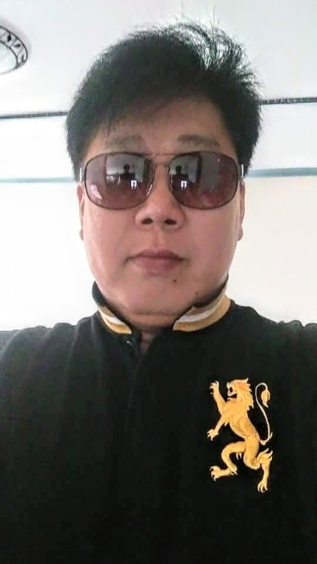 含笑半步癲的第三张照片--高雄闪婚服务中心